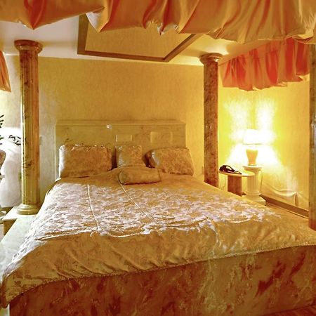 Economy Inn & Suites Дентон Экстерьер фото