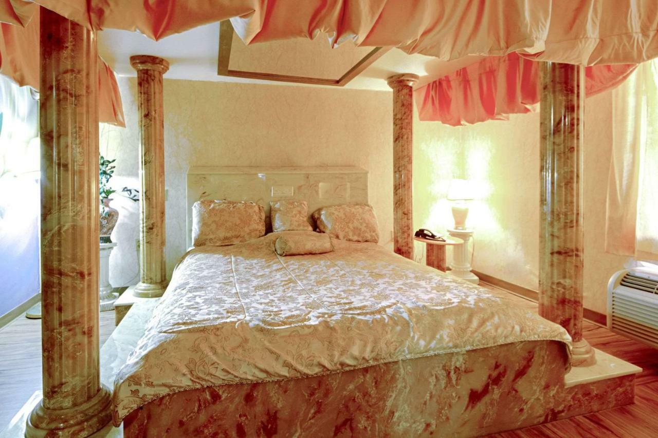 Economy Inn & Suites Дентон Экстерьер фото