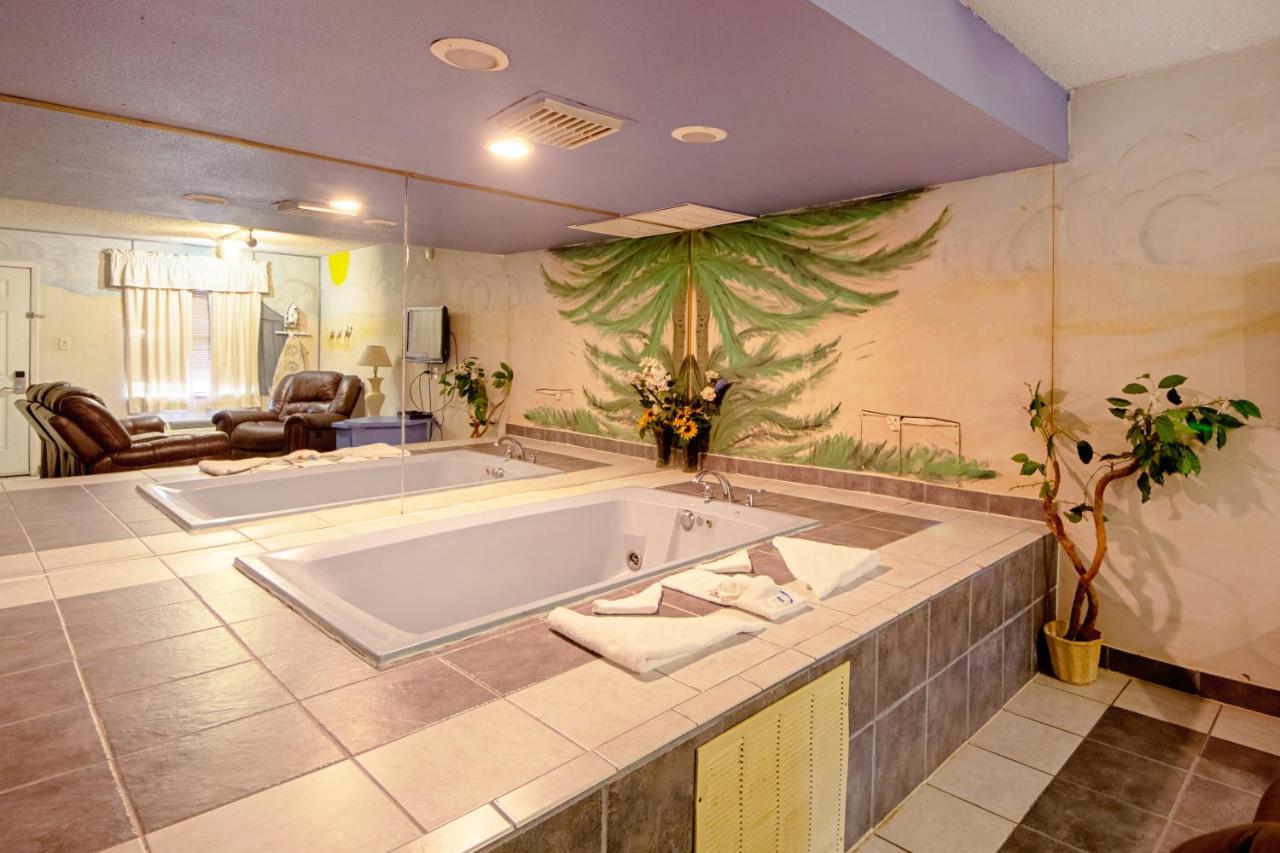 Economy Inn & Suites Дентон Экстерьер фото